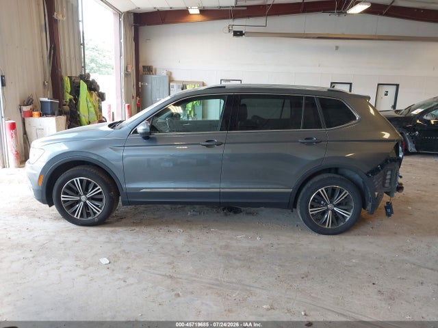 2018 Volkswagen Tiguan 2.0t Se/2.0t Sel მანქანა იყიდება აუქციონზე, vin: 3VV2B7AX1JM014657, აუქციონის ნომერი: 45719685
