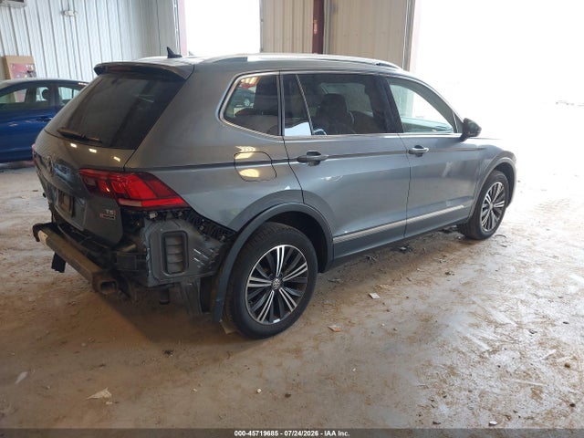 2018 Volkswagen Tiguan 2.0t Se/2.0t Sel მანქანა იყიდება აუქციონზე, vin: 3VV2B7AX1JM014657, აუქციონის ნომერი: 45719685