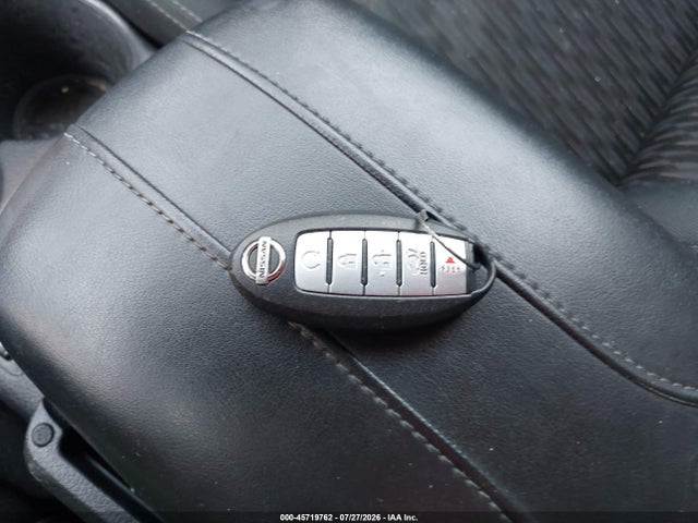 2018 Nissan Rogue Sv მანქანა იყიდება აუქციონზე, vin: 5N1AT2MV4JC801992, აუქციონის ნომერი: 45719762