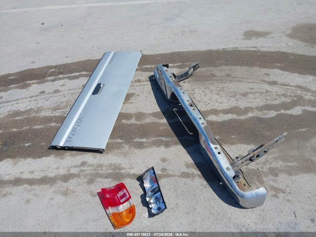 45719823 :رقم المزاد ، 5TEVL52N71Z725678 vin ، 2001 Toyota Tacoma مزاد بيع