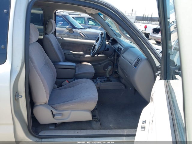45719823 :رقم المزاد ، 5TEVL52N71Z725678 vin ، 2001 Toyota Tacoma مزاد بيع