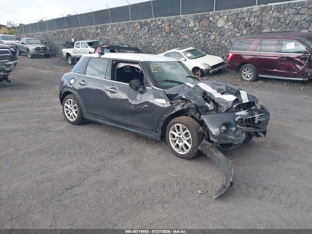 Продаж на аукціоні авто 2015 Mini Hardtop Cooper S, vin: WMWXU3C56F2B58108, номер лоту: 45719852