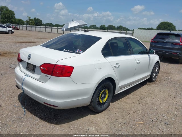 Продажа на аукционе авто 2014 Volkswagen Jetta 2.0l Tdi, vin: 3VWLL7AJ4EM302591, номер лота: 45719860