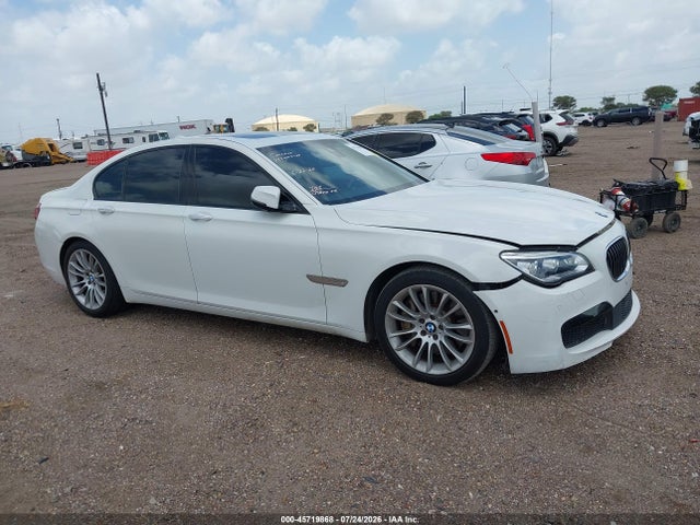45719868 :رقم المزاد ، WBAYA8C51FD825582 vin ، 2015 Bmw 750i مزاد بيع