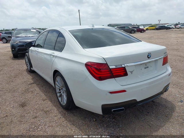45719868 :رقم المزاد ، WBAYA8C51FD825582 vin ، 2015 Bmw 750i مزاد بيع