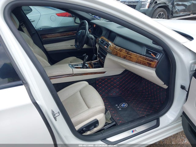 45719868 :رقم المزاد ، WBAYA8C51FD825582 vin ، 2015 Bmw 750i مزاد بيع