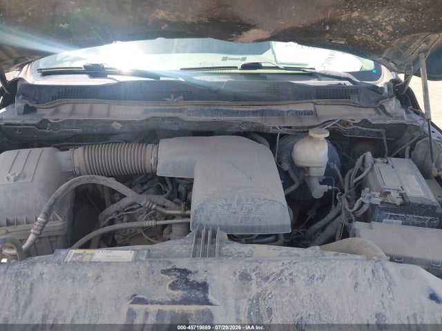 3C6JR7DG1KG503326 RAM 1500 Classic Tradesman 4x4 8&#039; Box