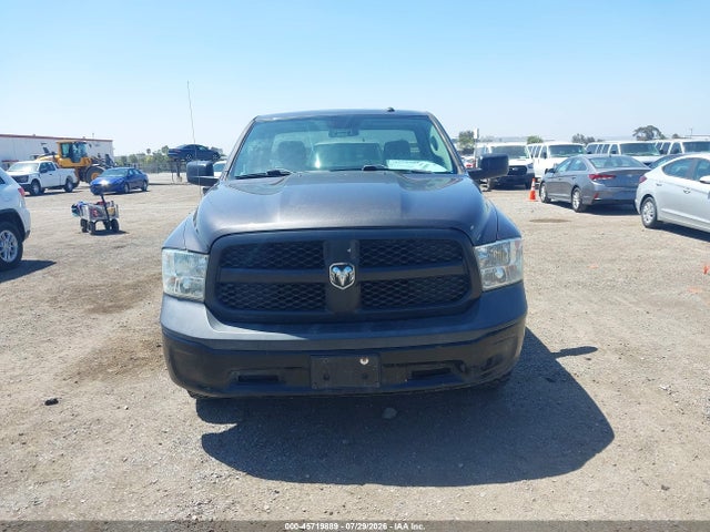 3C6JR7DG1KG503326 RAM 1500 Classic Tradesman 4x4 8&#039; Box