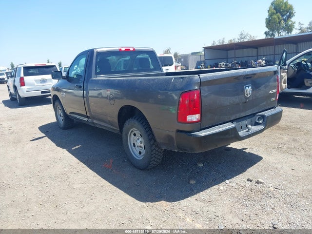 3C6JR7DG1KG503326 RAM 1500 Classic Tradesman 4x4 8&#039; Box