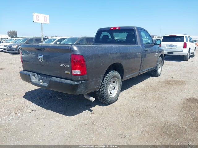 3C6JR7DG1KG503326 RAM 1500 Classic Tradesman 4x4 8&#039; Box