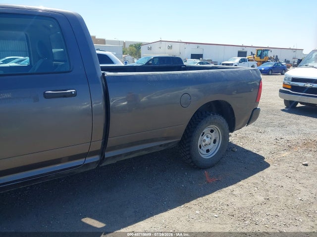 3C6JR7DG1KG503326 RAM 1500 Classic Tradesman 4x4 8&#039; Box