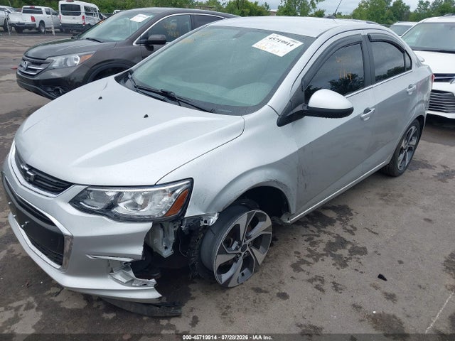 45719914 :رقم المزاد ، 1G1JF5SB9L4121002 vin ، 2020 Chevrolet Sonic Fwd  Premier مزاد بيع