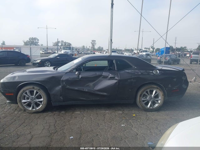 45719915 :رقم المزاد ، 2C3CDZGG5PH689584 vin ، 2023 Dodge Challenger Sxt Awd مزاد بيع
