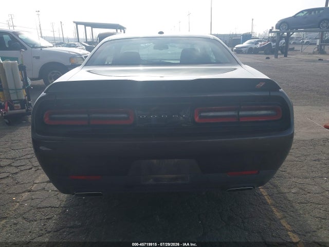 45719915 :رقم المزاد ، 2C3CDZGG5PH689584 vin ، 2023 Dodge Challenger Sxt Awd مزاد بيع