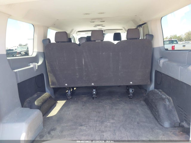 1FMZK1ZM1JKB42582 Ford Transit-150 Xl