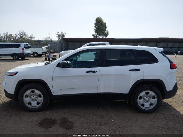 1C4PJMAB0HD225056 Jeep Cherokee Sport