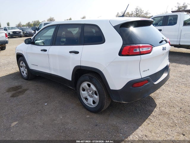 1C4PJMAB0HD225056 Jeep Cherokee Sport