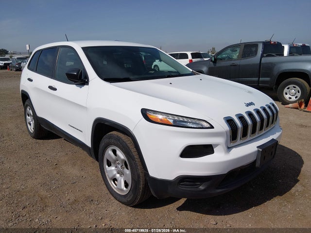 1C4PJMAB0HD225056 Jeep Cherokee Sport