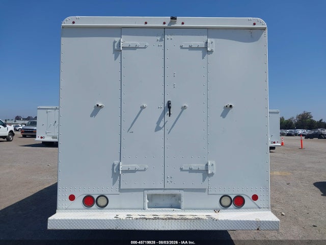 Ford E-350 Stripped 2017 1FC3E3KS8HDC66479 Image 17