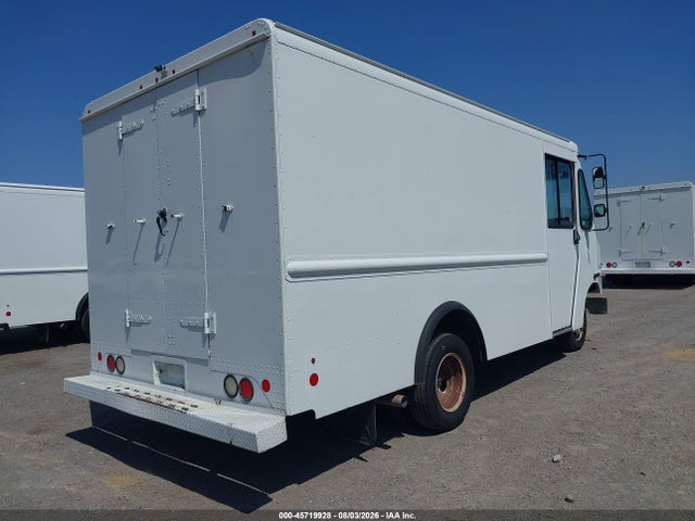 Ford E-350 Stripped 2017 1FC3E3KS8HDC66479 Image 4
