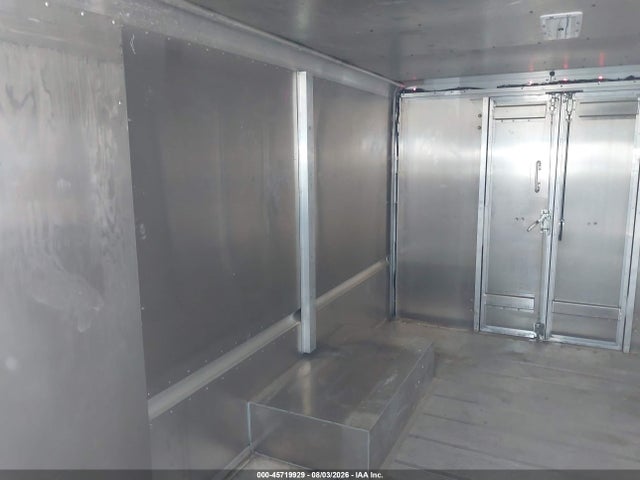 Ford E-350 Stripped 2017 1FC3E3KS7HDC66473 Image 8