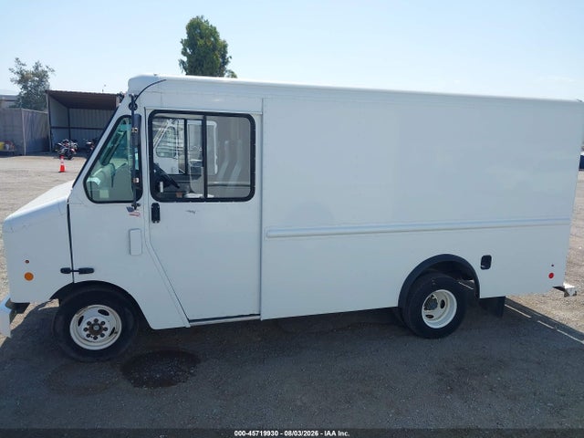 Ford E-350 Stripped 2017 1FC3E3KS8HDC66465 Image 15
