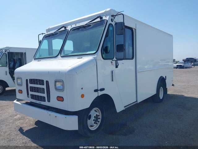 Ford E-350 Stripped 2017 1FC3E3KS8HDC66465 Image 2