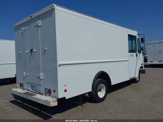 Ford E-350 Stripped 2017 1FC3E3KS8HDC66465 Image 4