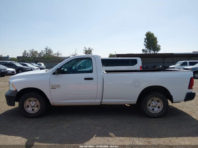 3C6JR7DG0KG504502 RAM 1500 Classic Tradesman 4x4 8&#039; Box
