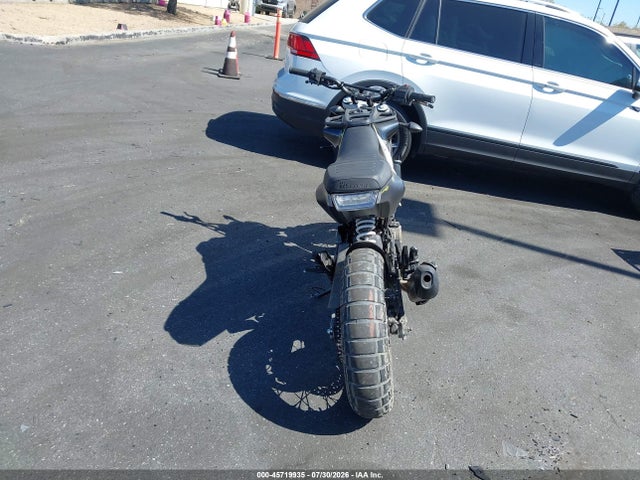 Husqvarna Svartpilen 401 2019 VBKUNJ406KM266197 Image 6