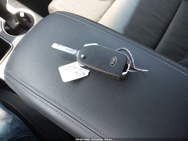 Продажа на аукционе авто 2022 Kia Sportage Lx, vin: KNDPMCAC2N7007964, номер лота: 45719966