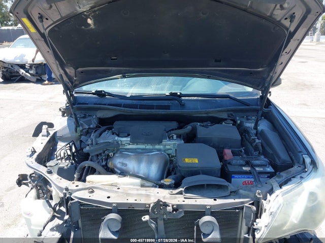 4T1BF1FK1EU439564 Toyota CAMRY SE