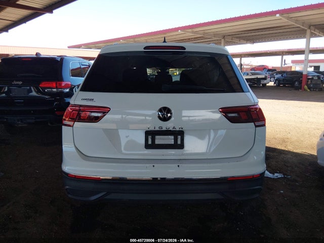 Продаж на аукціоні авто 2022 Volkswagen Tiguan 2.0t S, vin: 3VV1B7AX3NM083710, номер лоту: 45720006