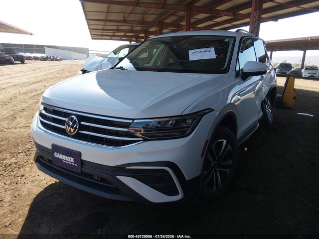 Продаж на аукціоні авто 2022 Volkswagen Tiguan 2.0t S, vin: 3VV1B7AX3NM083710, номер лоту: 45720006