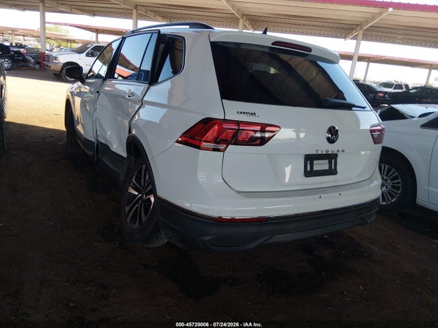 Продаж на аукціоні авто 2022 Volkswagen Tiguan 2.0t S, vin: 3VV1B7AX3NM083710, номер лоту: 45720006