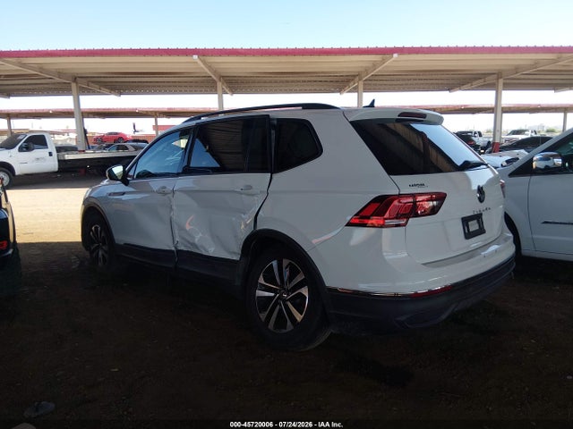 Продаж на аукціоні авто 2022 Volkswagen Tiguan 2.0t S, vin: 3VV1B7AX3NM083710, номер лоту: 45720006