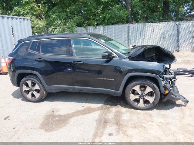 2017 Jeep New Compass Latitude 4x4 მანქანა იყიდება აუქციონზე, vin: 3C4NJDBB4HT688978, აუქციონის ნომერი: 45720009