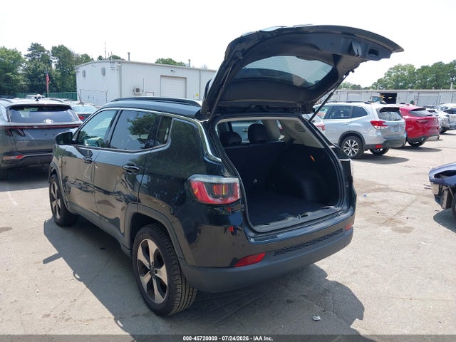 2017 Jeep New Compass Latitude 4x4 მანქანა იყიდება აუქციონზე, vin: 3C4NJDBB4HT688978, აუქციონის ნომერი: 45720009