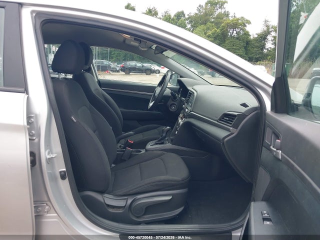 45720045 :رقم المزاد ، 5NPD74LFXKH418589 vin ، 2019 Hyundai Elantra Se مزاد بيع