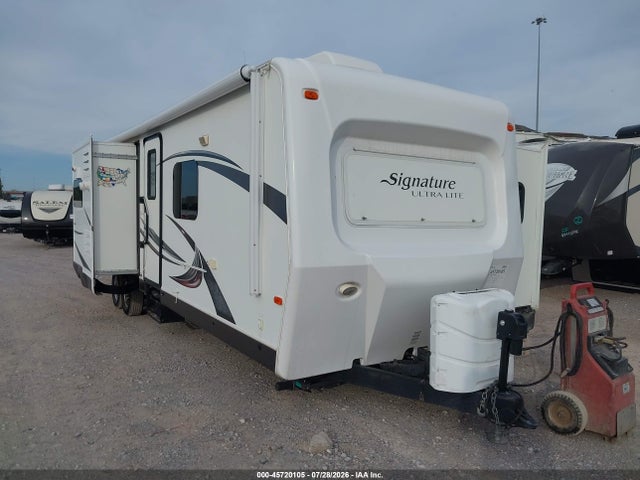 2015 Rockwood Signature Ultra Lite მანქანა იყიდება აუქციონზე, vin: 4X4TRLE20F1863165, აუქციონის ნომერი: 45720105