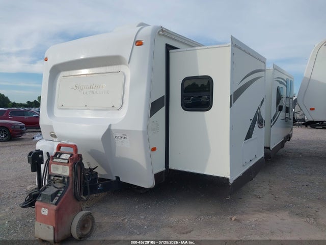 2015 Rockwood Signature Ultra Lite მანქანა იყიდება აუქციონზე, vin: 4X4TRLE20F1863165, აუქციონის ნომერი: 45720105