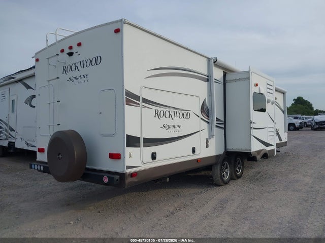 2015 Rockwood Signature Ultra Lite მანქანა იყიდება აუქციონზე, vin: 4X4TRLE20F1863165, აუქციონის ნომერი: 45720105
