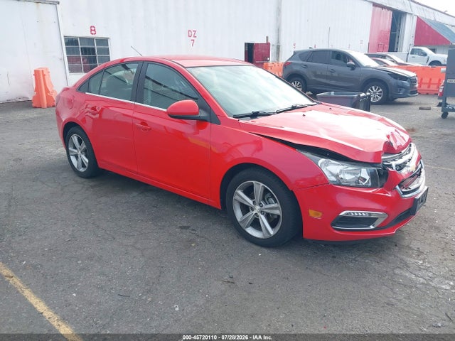 45720110 :رقم المزاد ، 1G1PE5SB9F7256335 vin ، 2015 Chevrolet Cruze 2lt Auto مزاد بيع