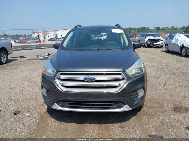 Продаж на аукціоні авто 2018 Ford Escape Se, vin: 1FMCU9GD2JUD39122, номер лоту: 45720174