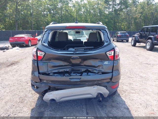 Продаж на аукціоні авто 2018 Ford Escape Se, vin: 1FMCU9GD2JUD39122, номер лоту: 45720174
