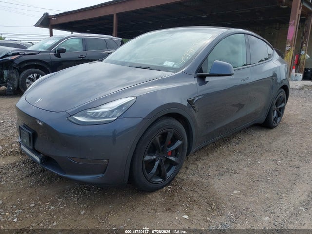 45720177 :رقم المزاد ، 5YJYGDEE0MF087870 vin ، 2021 Tesla Model Y Long Range Dual Motor All-wheel Drive مزاد بيع