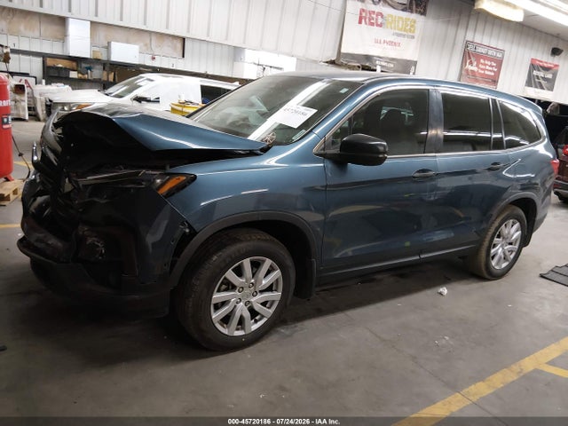 Honda PILOT LX 2019 5FNYF5H11KB036280 Image 2