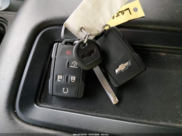 45720230 :رقم المزاد ، 1GNSKAKC5KR371841 vin ، 2019 Chevrolet Tahoe Ls مزاد بيع