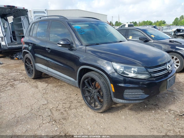 Auction sale of the 2016 Volkswagen Tiguan S, vin: WVGAV7AX8GW589277, lot number: 45720255