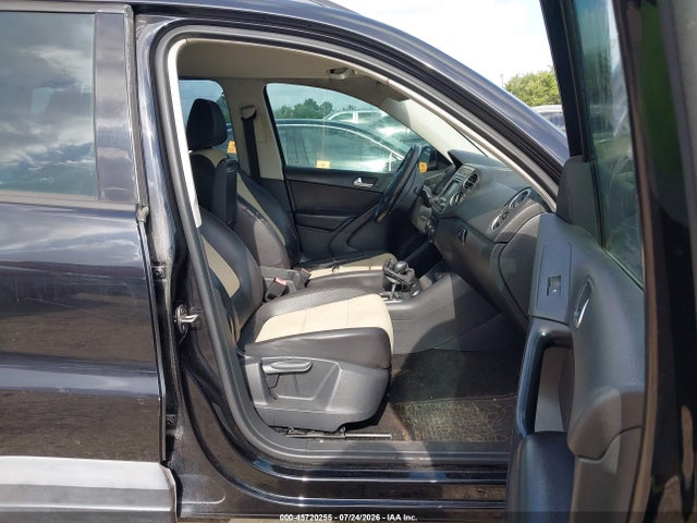 Aukcja sprzedaży 2016 Volkswagen Tiguan S, vin: WVGAV7AX8GW589277, numer aukcji: 45720255